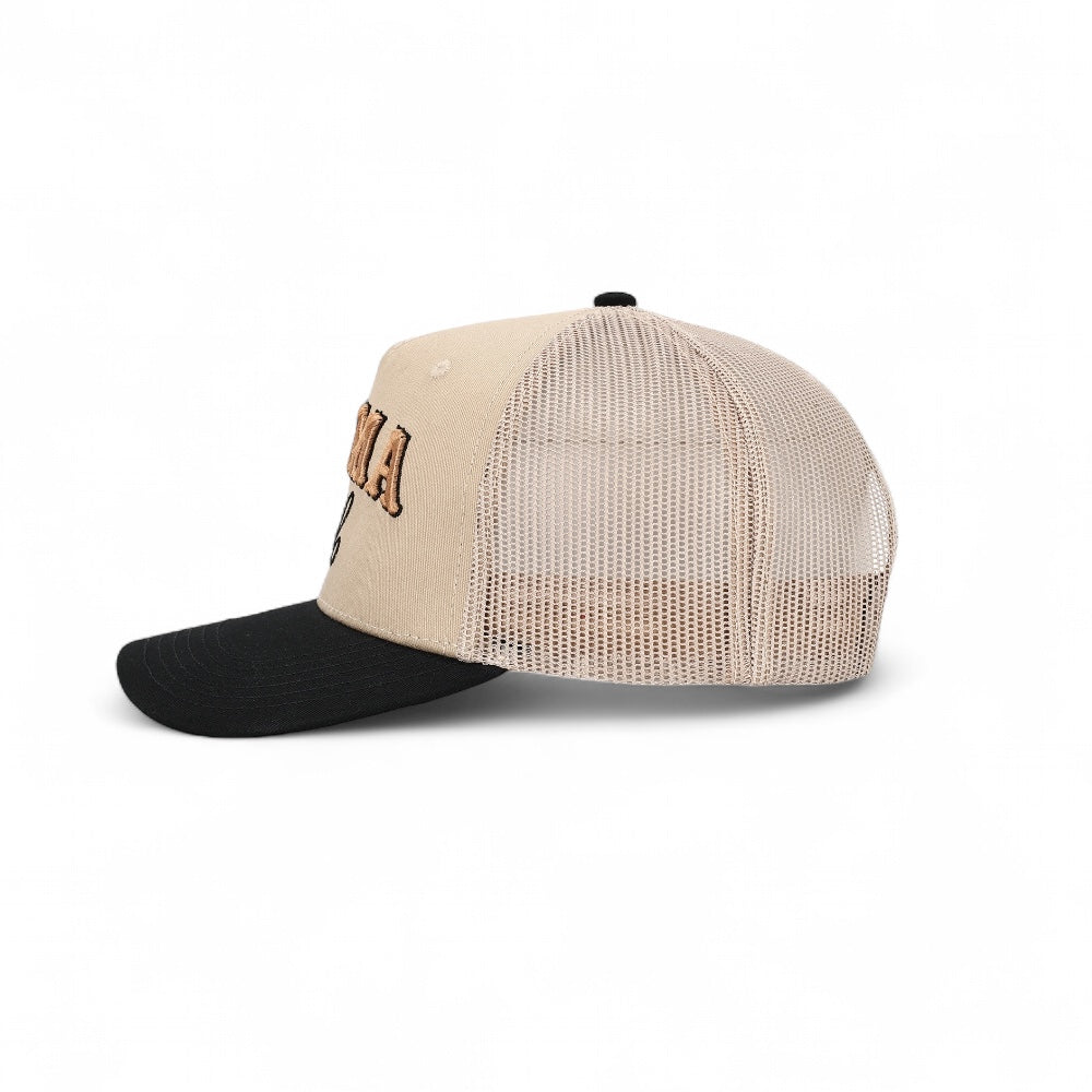 Mama Club™ Cowboy Script Khaki / Black Trucker